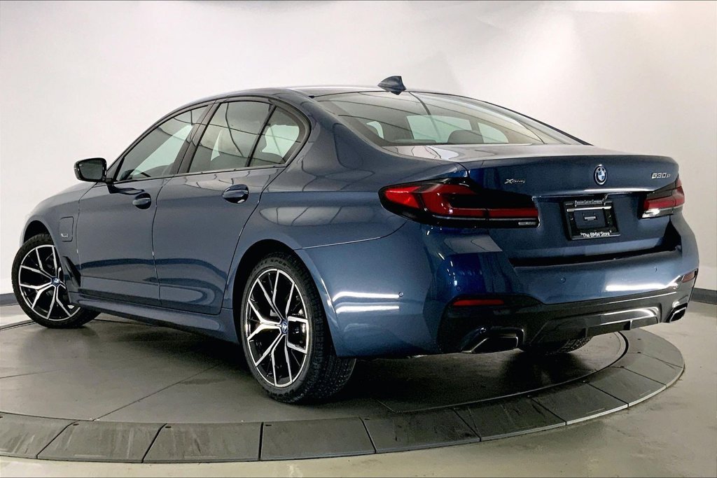 Certified Used 2023 Arctic Race Blue Metallic BMW  image 10