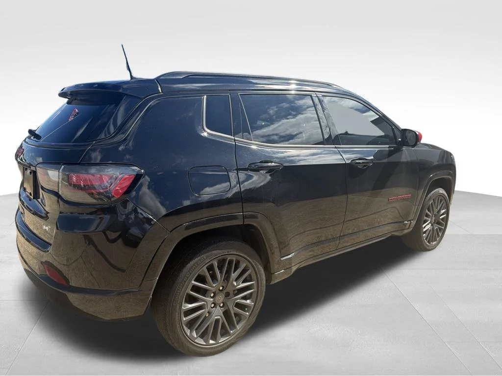 Used 2023 Black Jeep Limited image 13