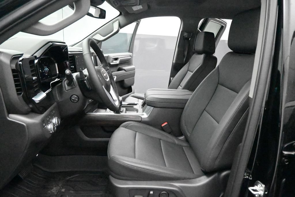 New 2026 Onyx Black GMC SLT image 9