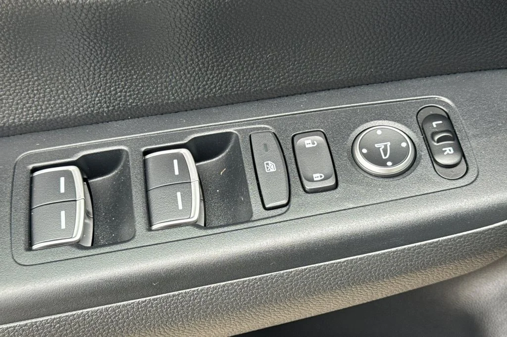 Used 2024  Honda EX-L image 14