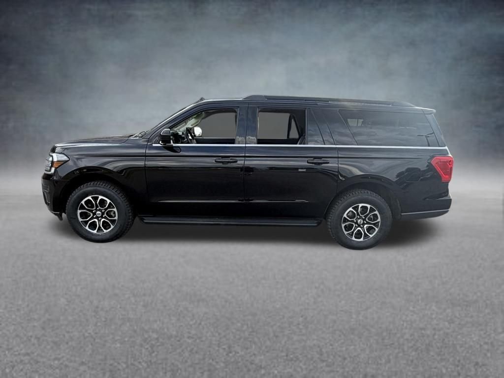 Used 2024 Black Metallic Ford XLT image 2