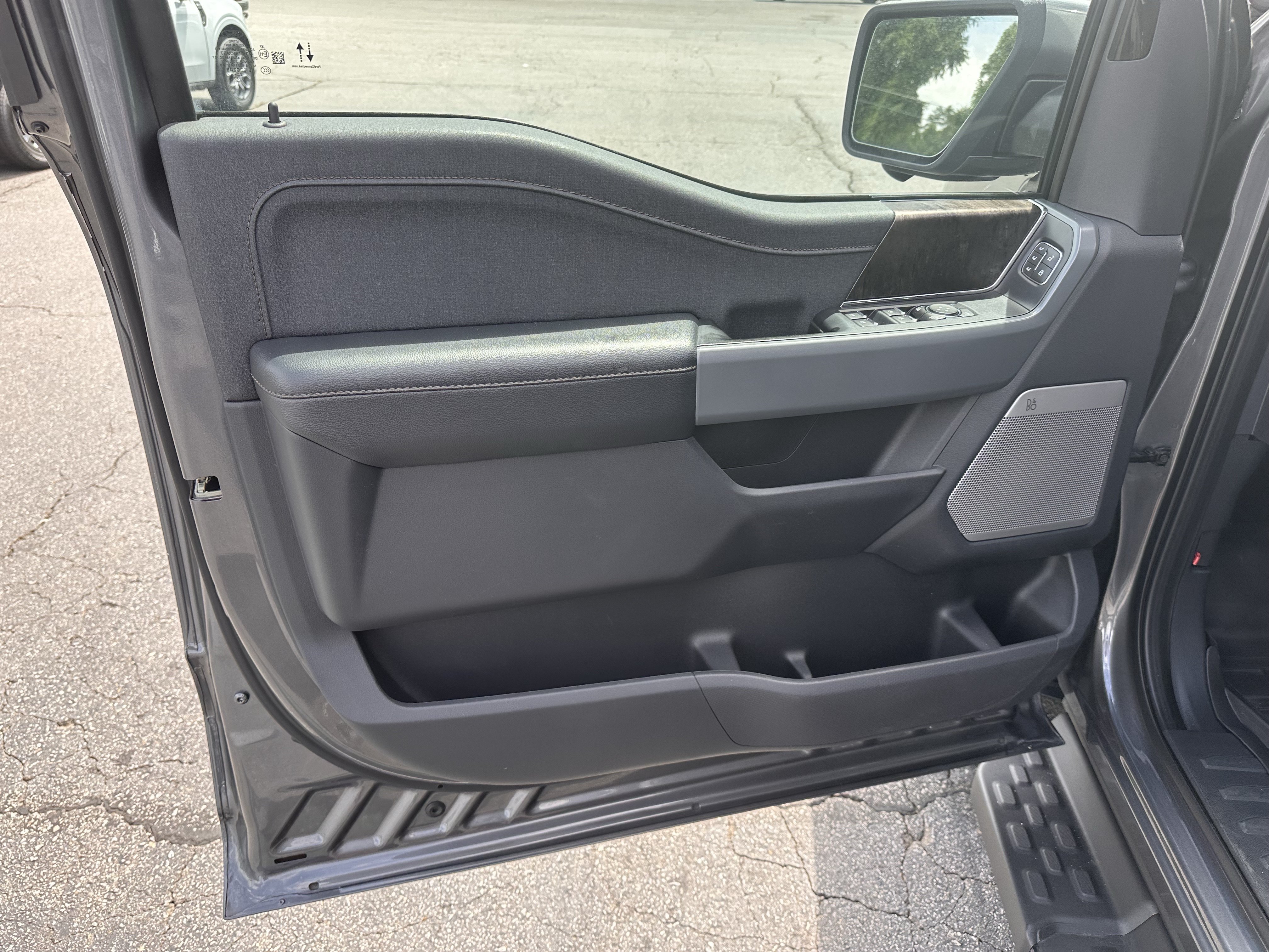 Used 2023 Carbonized Gray Metallic Ford LARIAT image 11