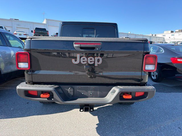 Used 2023 Black Clearcoat Jeep Mojave image 5