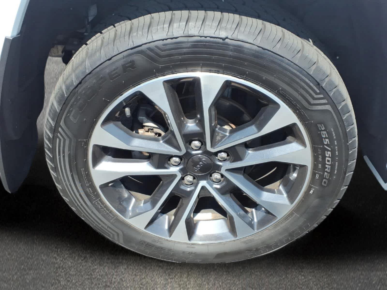 Used 2022 Bright White Clearcoat Jeep Overland image 5