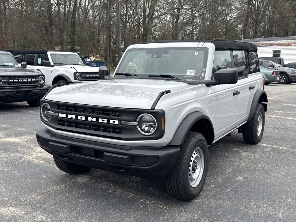 New 2026 White Ford Base image 3
