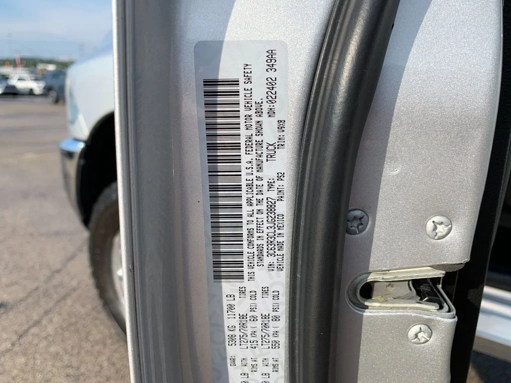 Used 2018 Silver Ram Tradesman image 38
