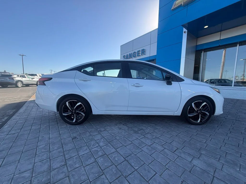 Used 2025 White Nissan 1.6 SR image 14