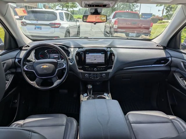 Used 2019 Gray Chevrolet 3LT image 25