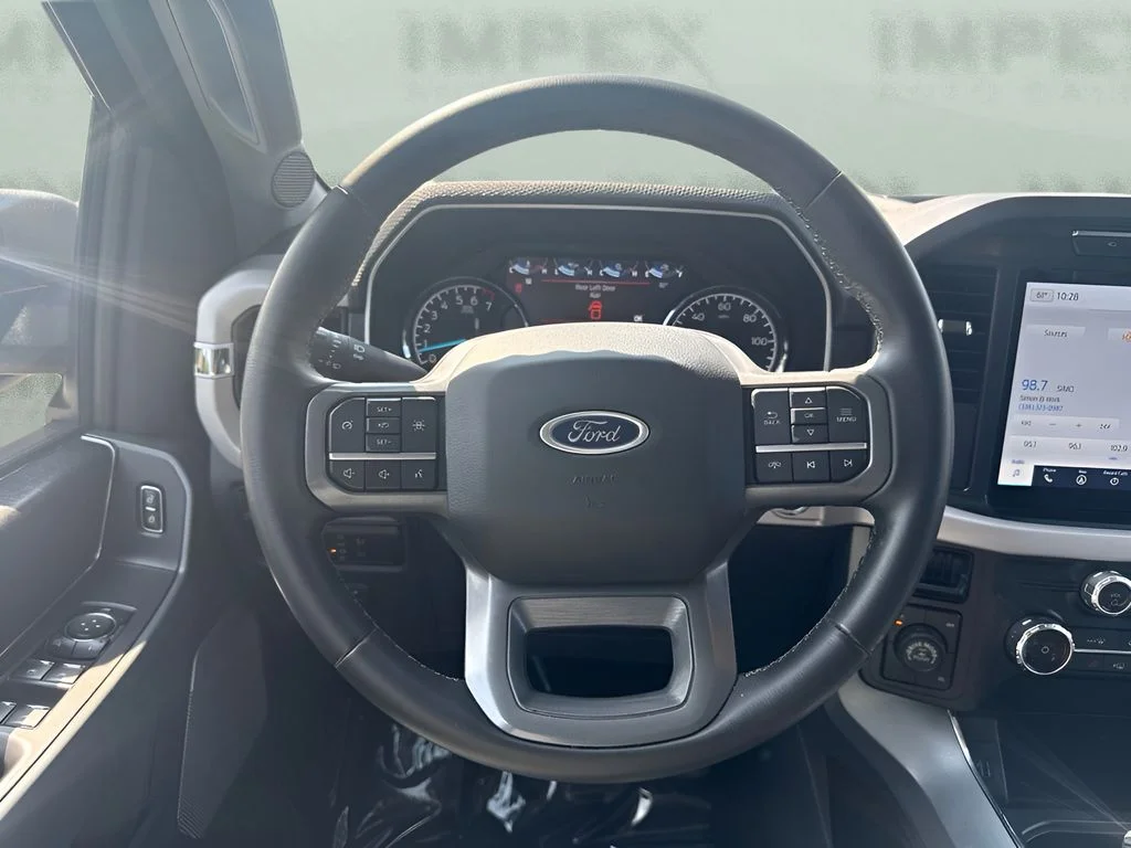 Used 2023 Blue Ford XLT image 9