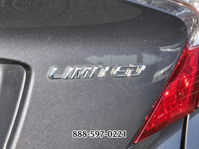 Used 2019 Magnetic Gray Metallic TOYOTA LIMITED image 5