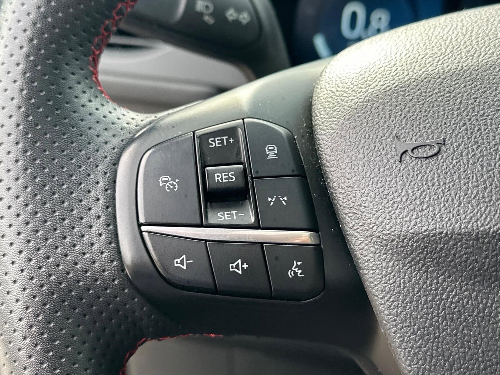 Used 2023 Gray Metallic Ford ST-Line Elite image 23