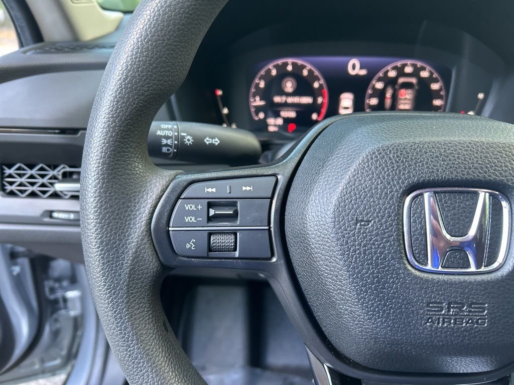 Used 2023 Silver Honda EX image 22