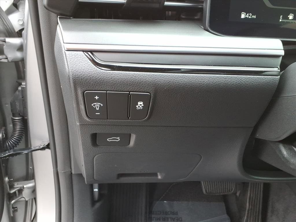2026 Kia K5 GT - Photo 17