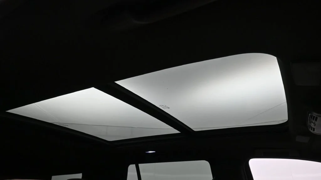 Used 2023 White Cadillac Premium Luxury image 18