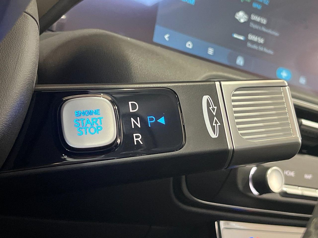 New 2026 Gray Hyundai SEL Premium 8P image 20