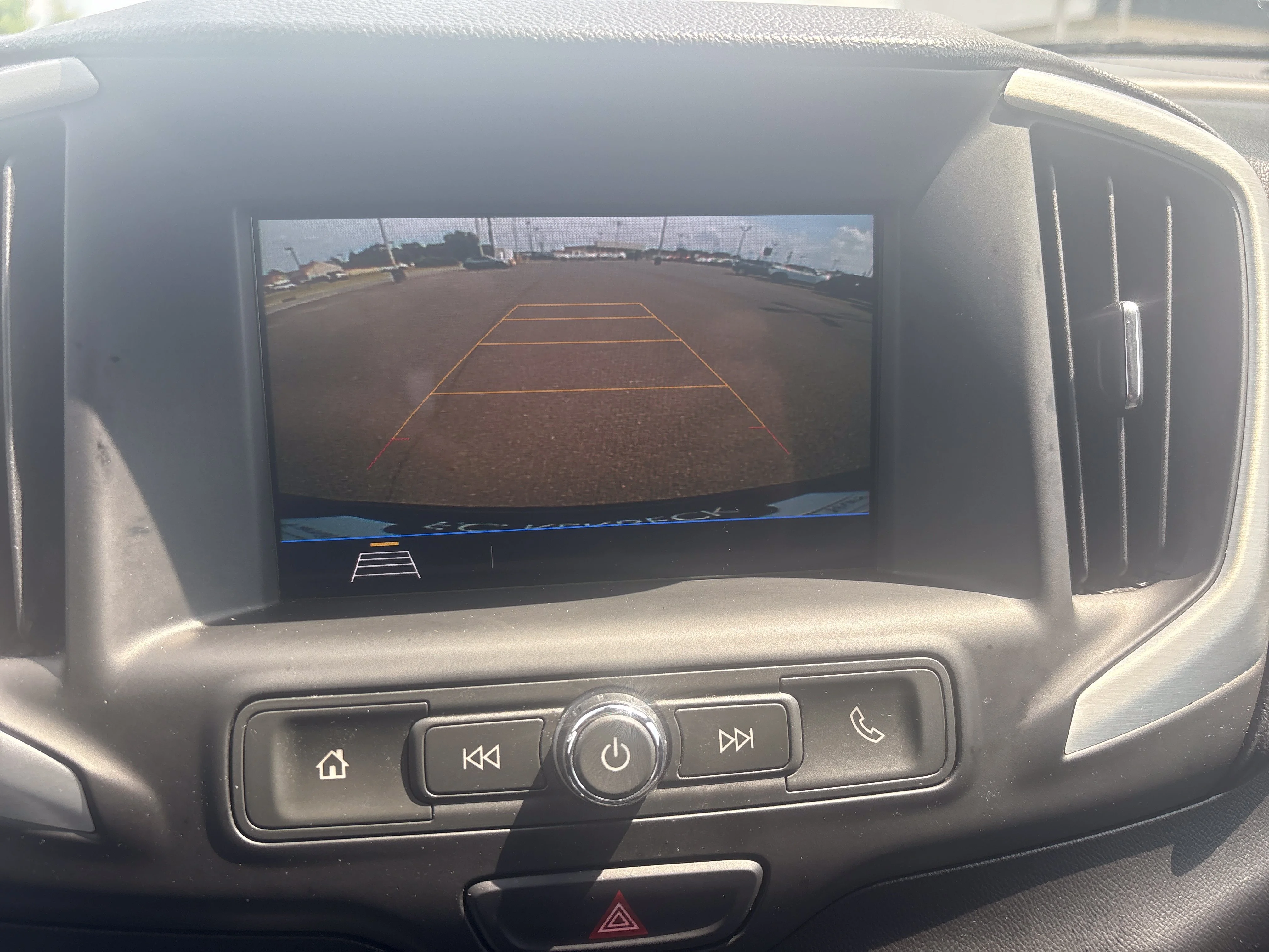 Used 2018 Ebony Twilight Metallic GMC SLE image 13