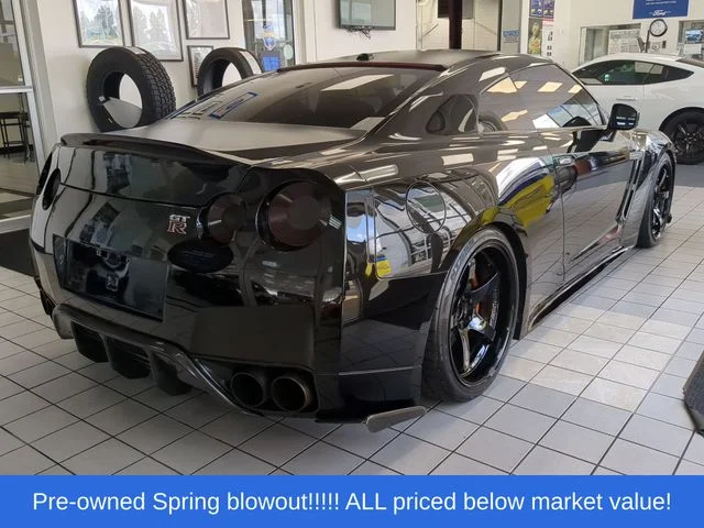 Used 2009 Black Nissan Premium image 11
