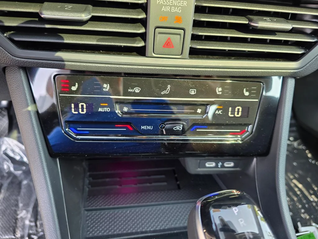 2026 Volkswagen Jetta SEL - Photo 20