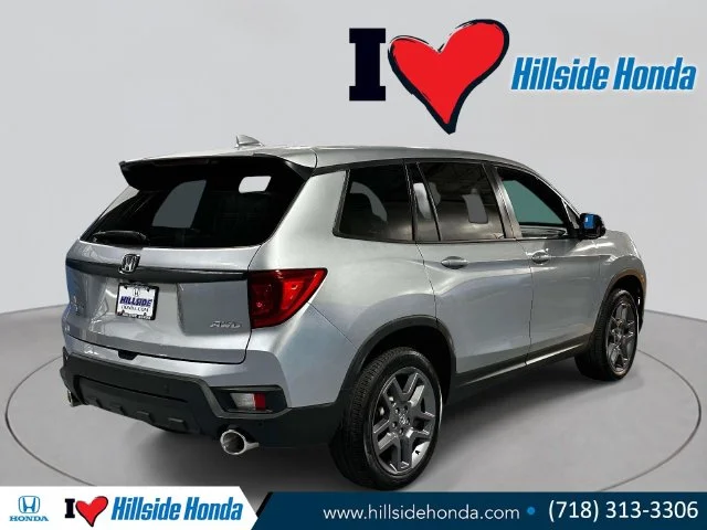Certified Used 2023 Lunar Silver Metallic Honda AWD EX-L image 5