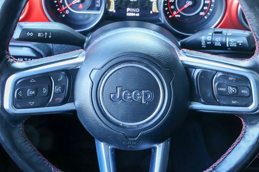Used 2020 Gray Jeep Rubicon image 33