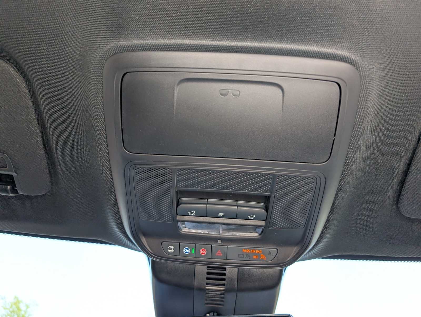 2026 GMC Acadia AT4 - Photo 30