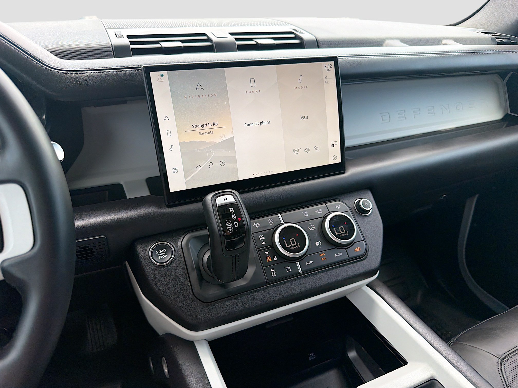 Certified Used 2025 Fuji White Land Rover S image 27