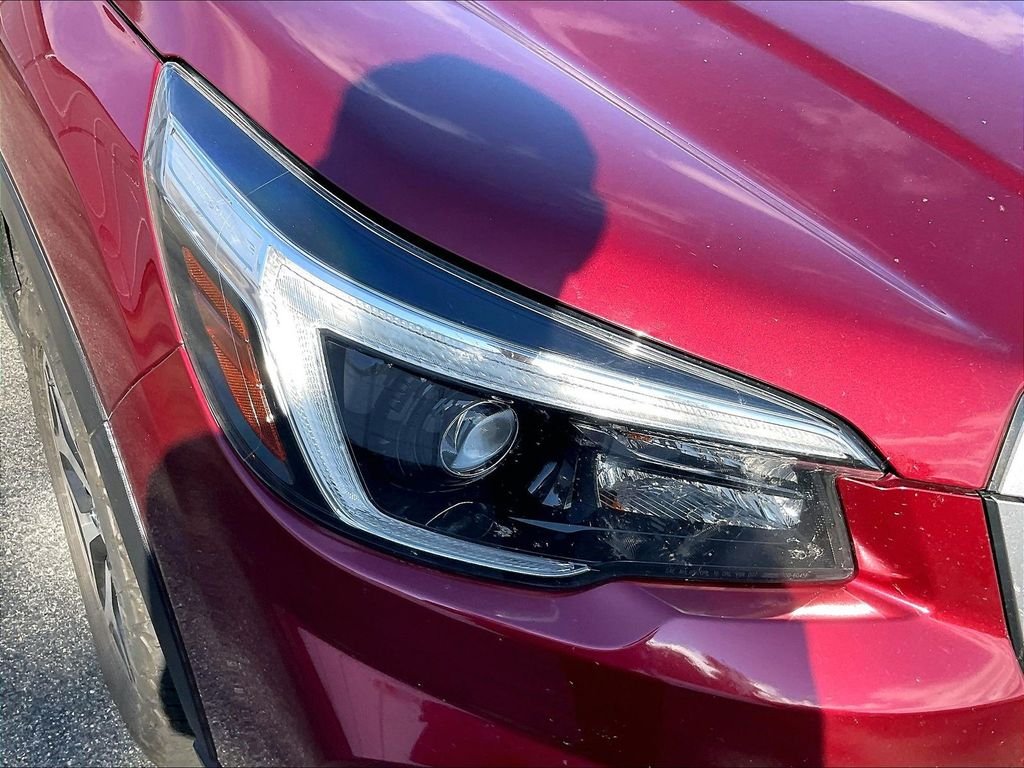 Used 2021 Crimson Red Pearl Subaru Premium image 30