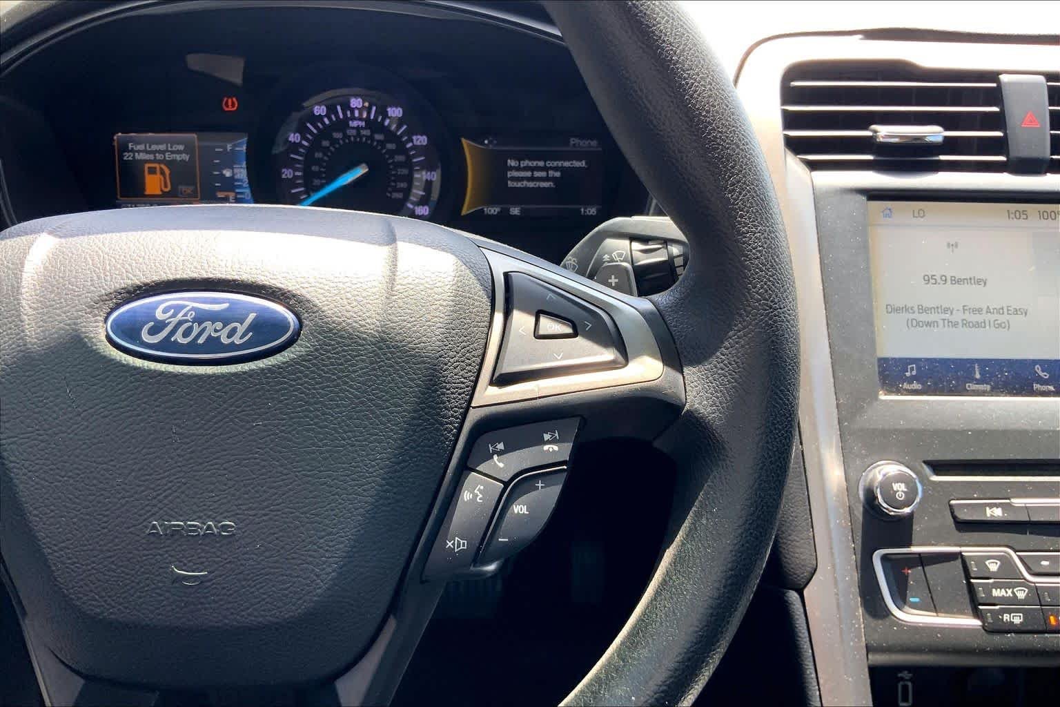 Used 2018 Ruby Red Metallic Tinted Clearcoat Ford SE image 23