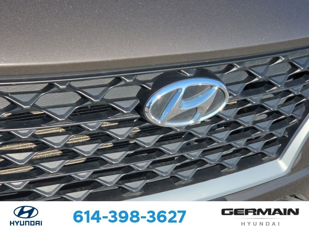 Used 2019 Green Hyundai Sport image 14