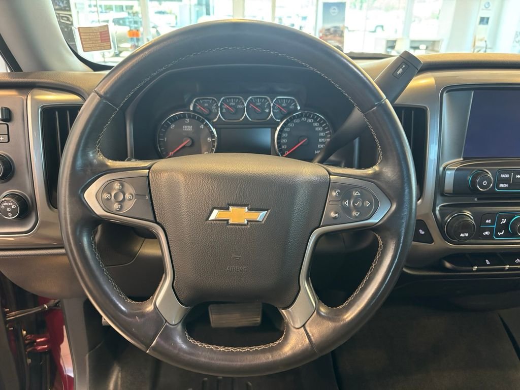 Used 2014 Red Chevrolet LT image 17