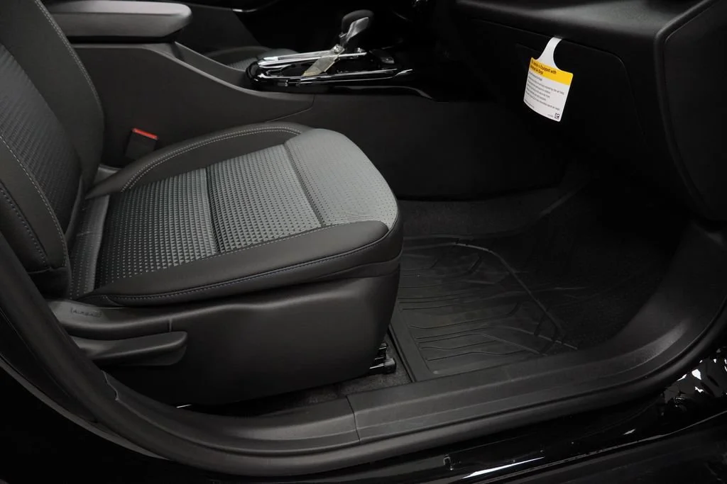 New 2026 Mosaic Black Metallic Chevrolet LT image 29