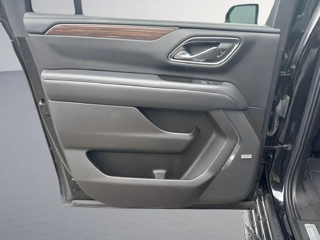 Used 2021 BLACK Chevrolet High Country image 46