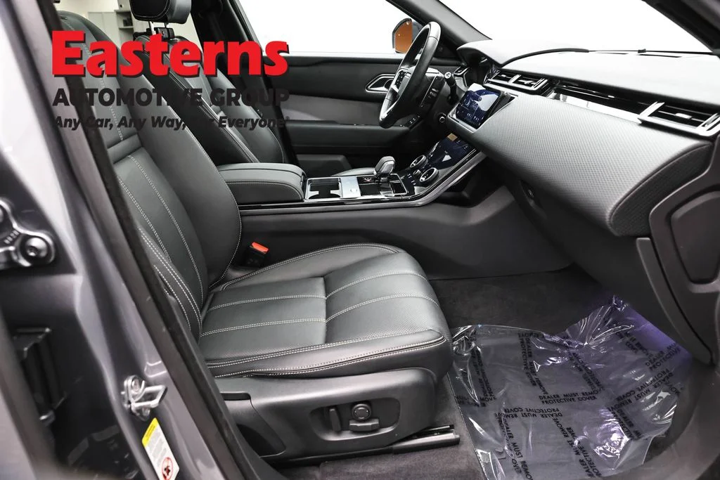 Used 2023 Gray Land Rover R-Dynamic S MHEV image 25