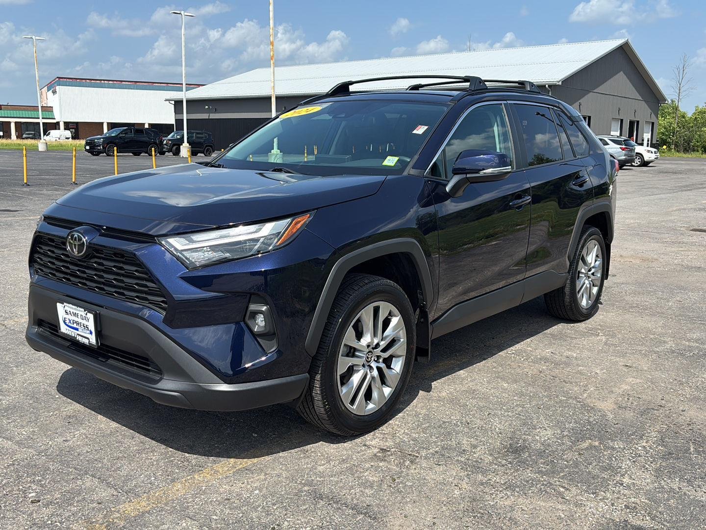 Used 2024 Blueprint Toyota XLE Premium image 3