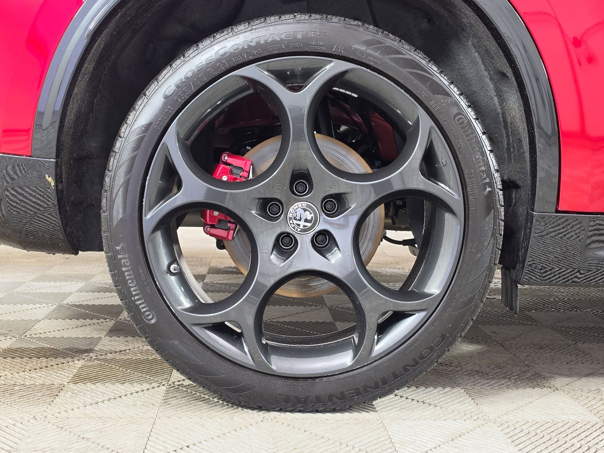 Used 2024 Red Alfa Romeo Veloce image 9