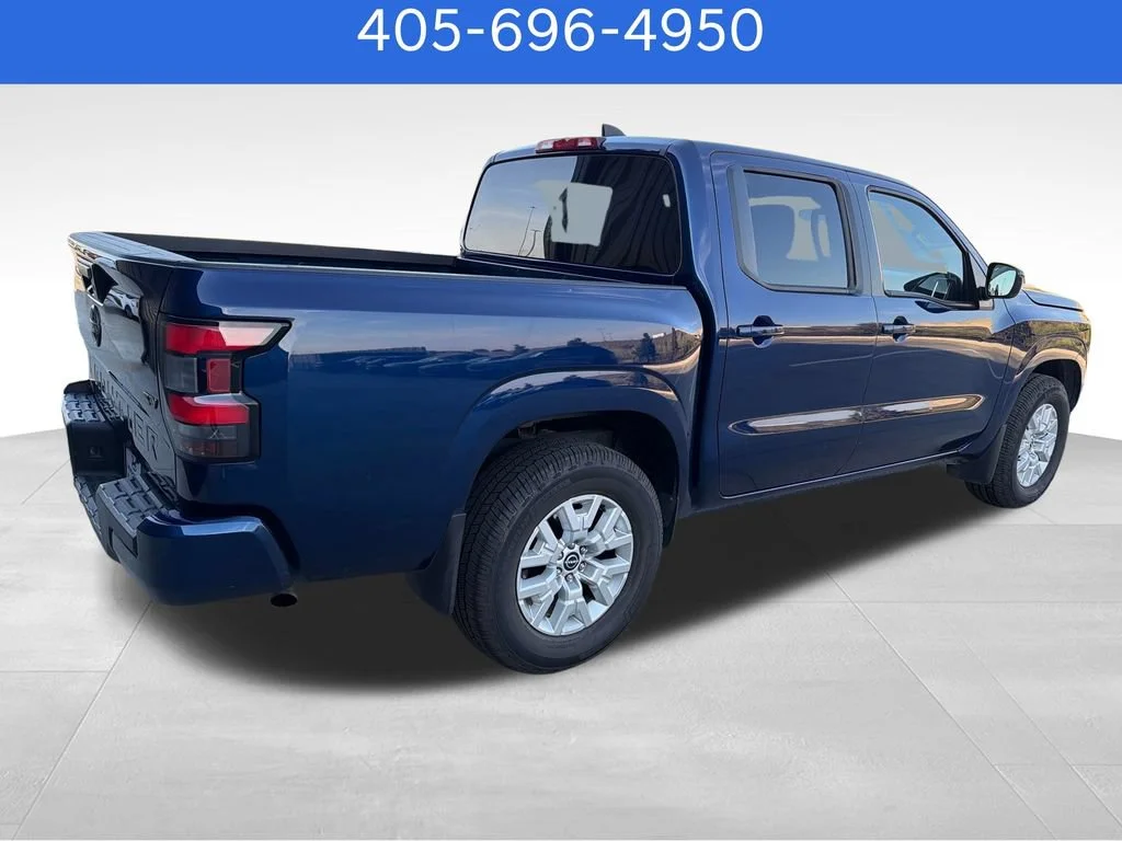 Pre-Owned 2022 Nissan Frontier SV