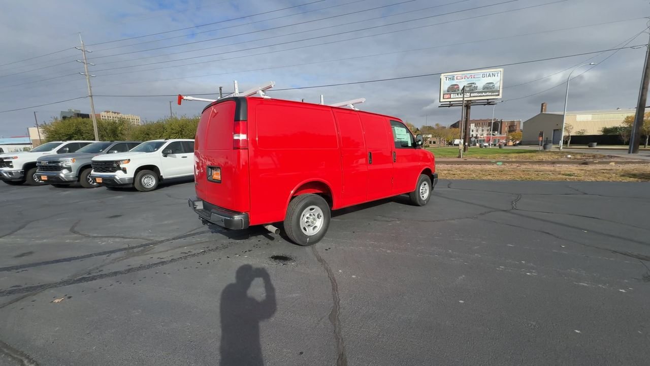 2025 Chevrolet Express Cargo Work Van - Photo 32