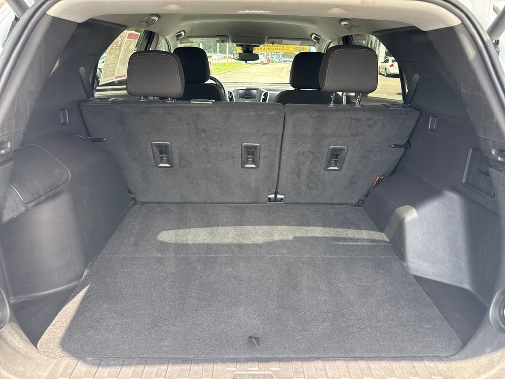 Used 2024 White Chevrolet LT image 20