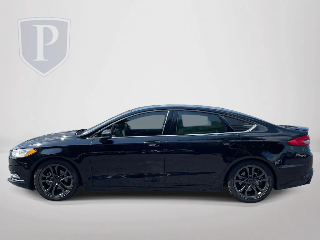 Used 2018 Black Ford SE image 5