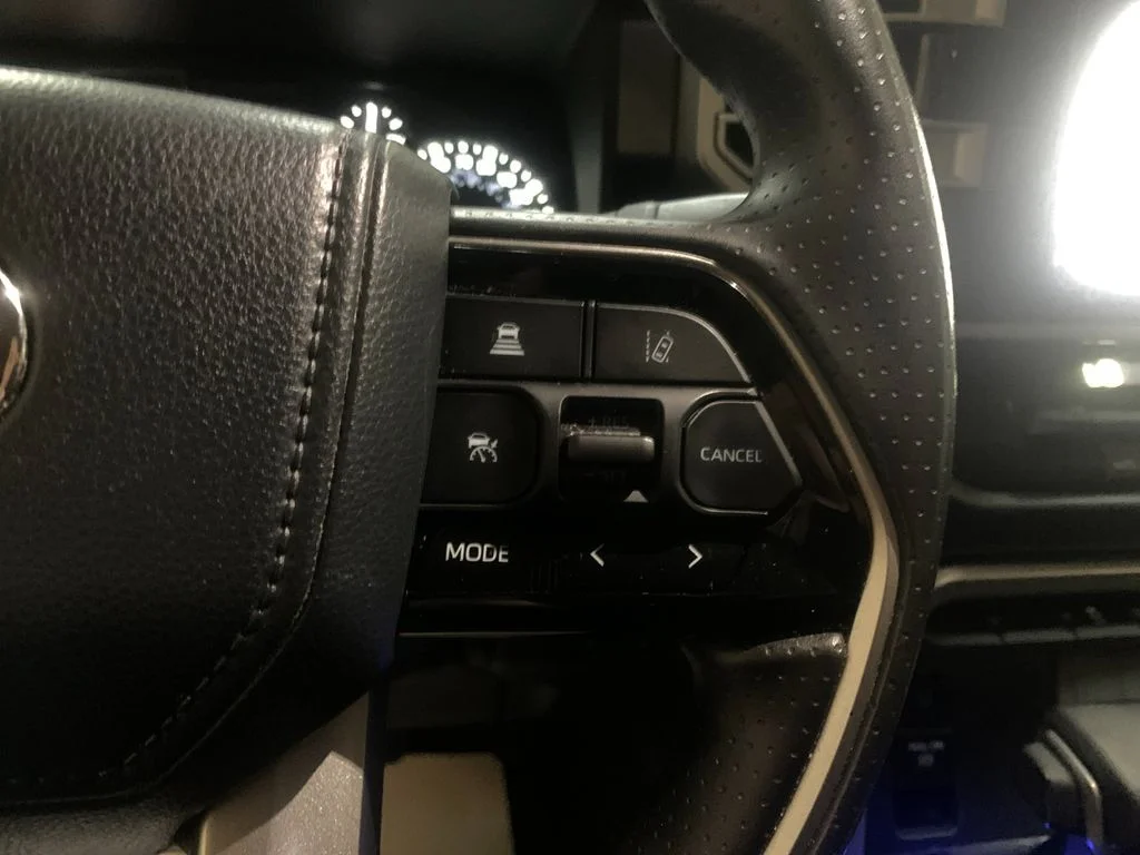 Used 2022 Gray Toyota SR5 image 27
