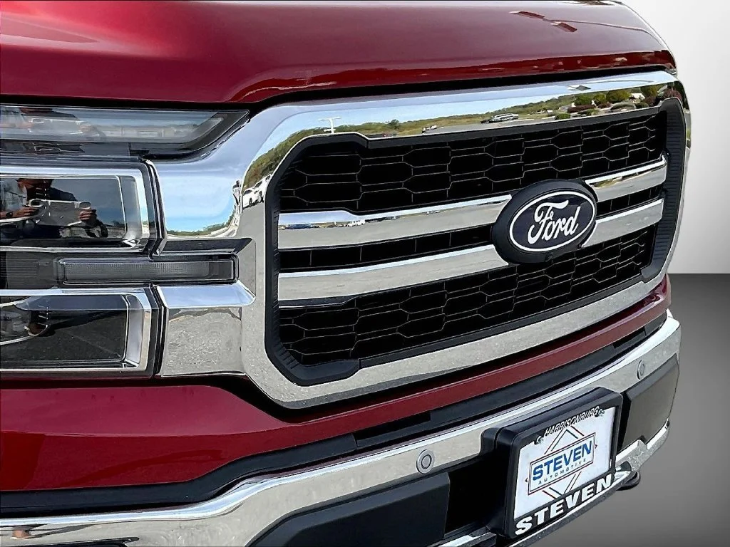New 2026 Ruby Red Metallic Tinted Clearcoat Ford Lariat® image 39