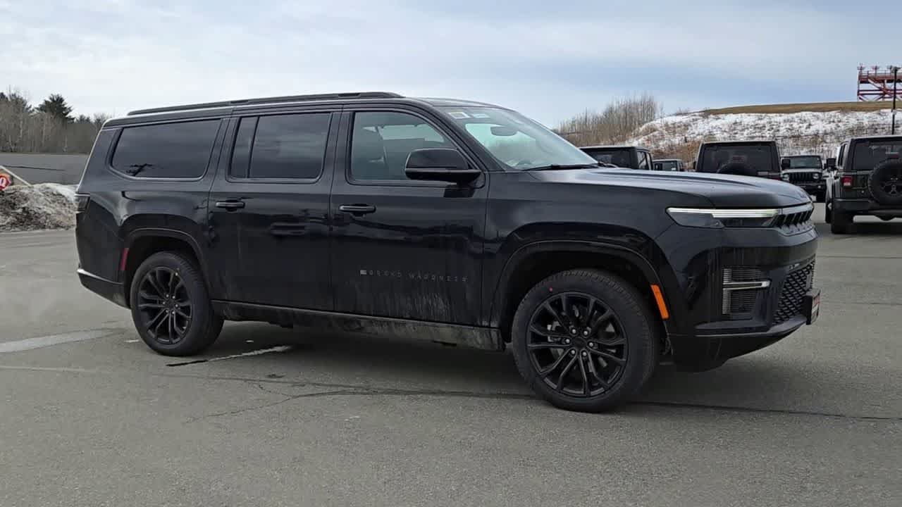 New 2026 High Gloss Black Jeep Summit Obsidian image 2