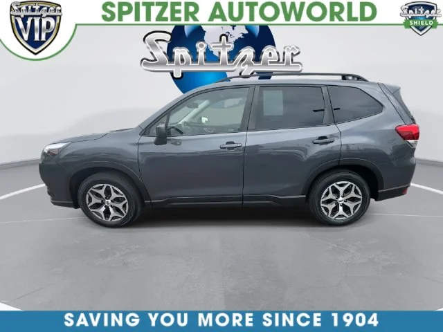 Used 2023 Gray Subaru Premium image 9