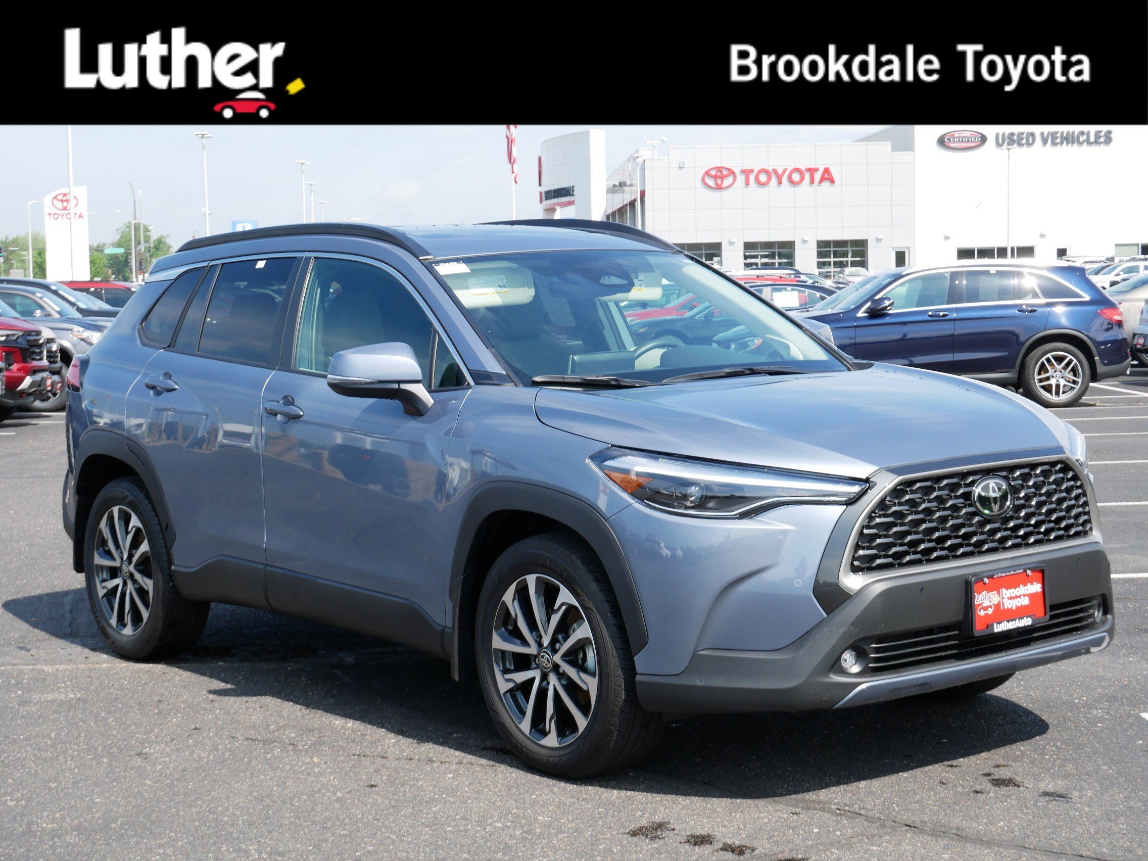 2023 Toyota Corolla Cross XLE AWD's photo