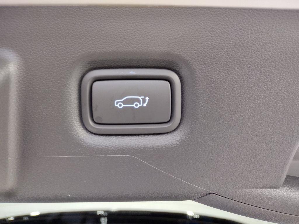 New 2026 White Hyundai SEL image 16