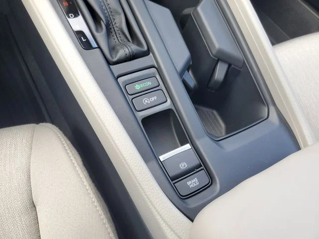 2025 Honda Accord SE - Photo 24
