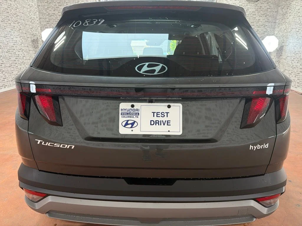 New 2026 Amazon Gray Hyundai  image 6