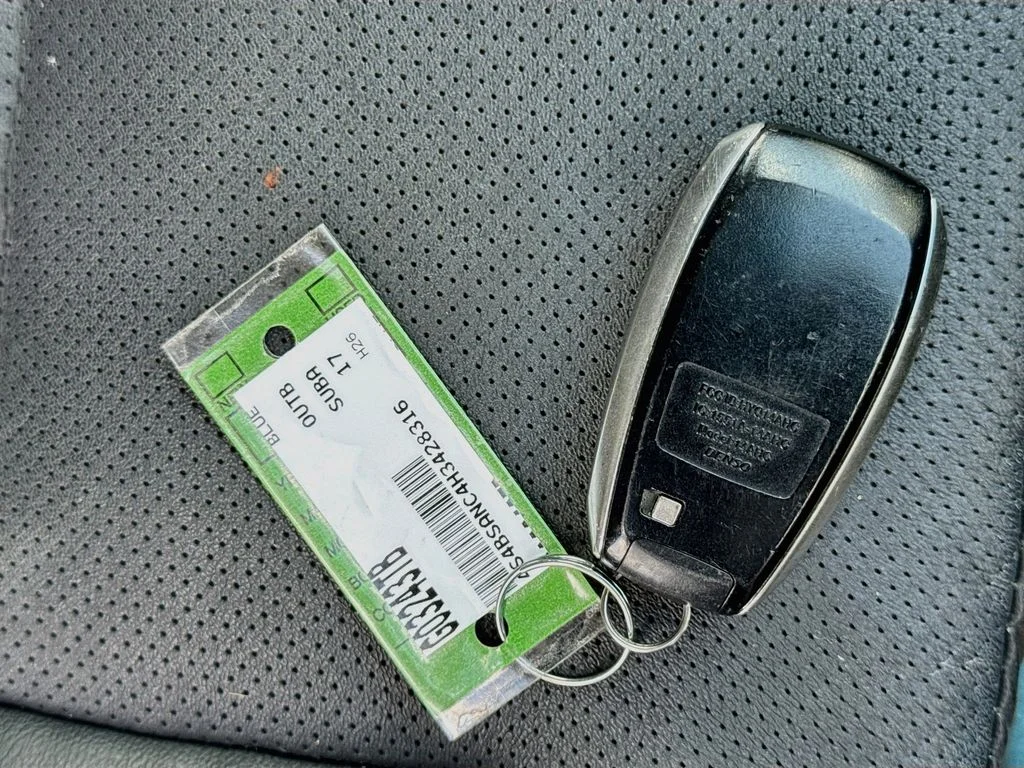 Used 2017 Gray Subaru 2.5i image 39
