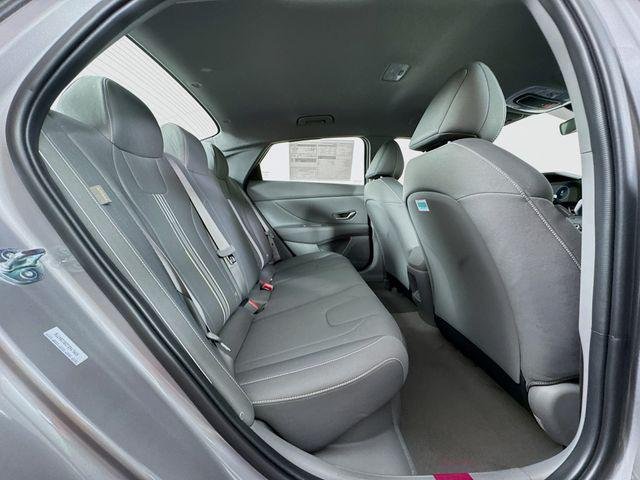 2025 Hyundai Elantra Blue - Photo 40