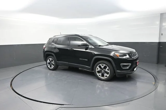 Used 2018 Black Jeep Limited image 22